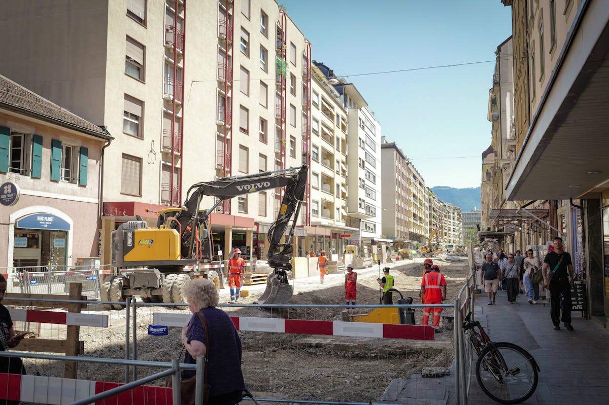 Crise pour les commerçants de la rue de Carouge face aux travaux de piétonnisation