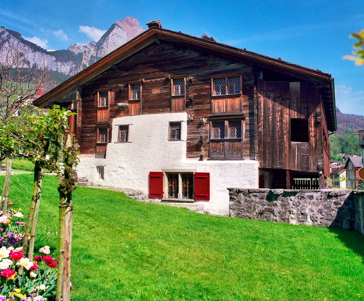 La maison Bethléem en Suisse : la plus vieille demeure en bois d’Europe à Schwytz