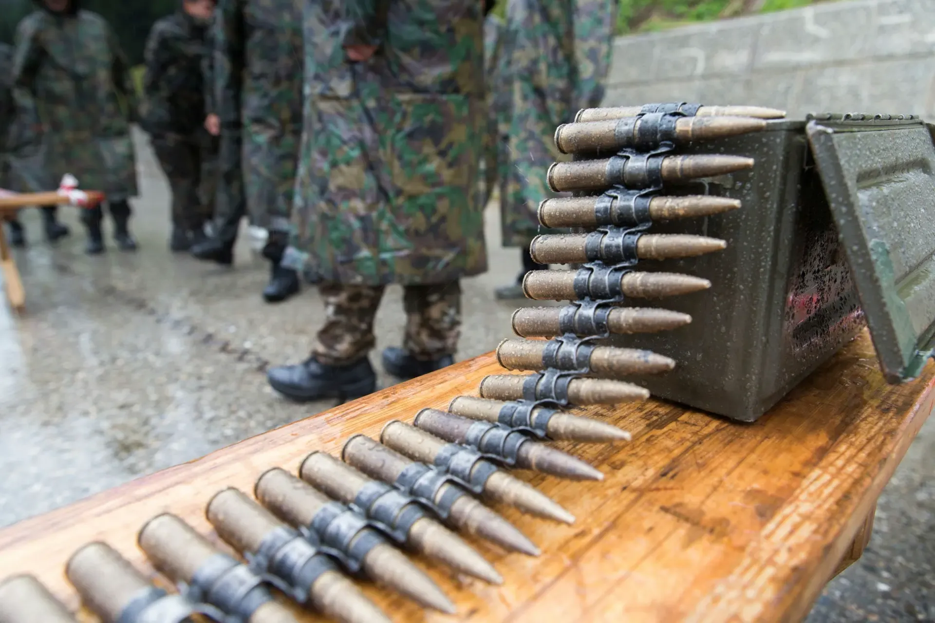 Saltech délocalise partiellement sa production en Hongrie en raison des restrictions d’exportation suisses