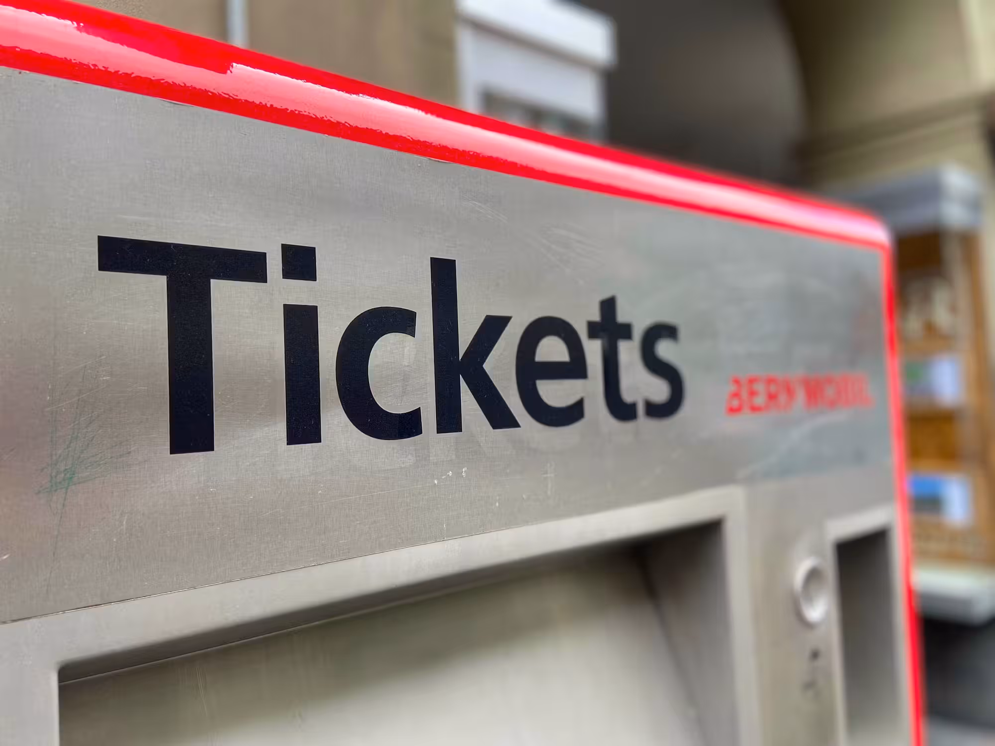 Zaho de Sagazan : confidences sur son hypersensibilité et ses crises de larmes dans En Aparté