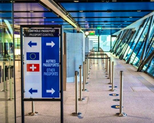 Immigration en Suisse 2015 : environ 60 % des arrivants repartent dans les dix années suivantes, selon l’OFS